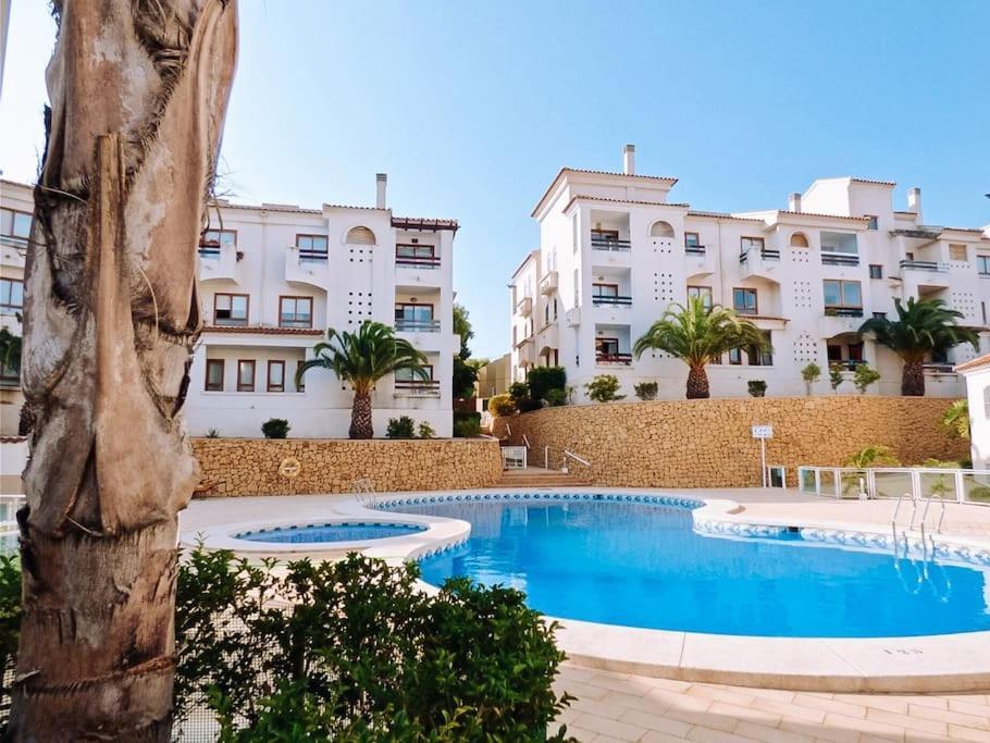 Soleado Apartamento Con Piscina Y Terraza Privada. البير المظهر الخارجي الصورة