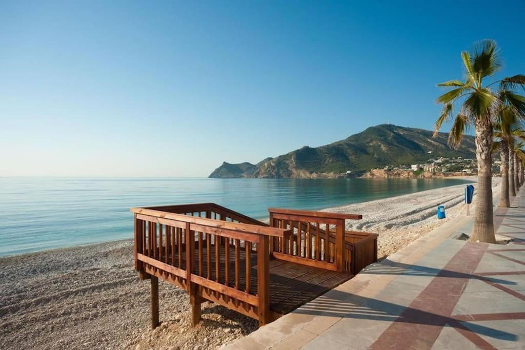 Soleado Apartamento Con Piscina Y Terraza Privada. البير المظهر الخارجي الصورة